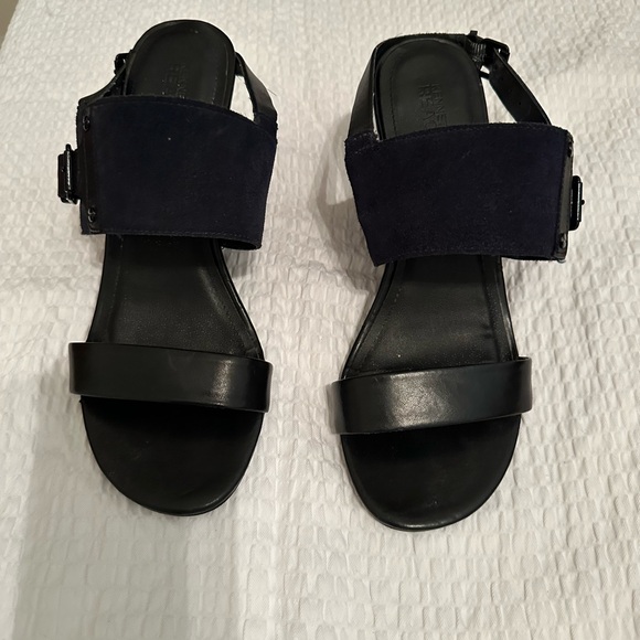 Kenneth Cole leather navy blue wedge sandal. Size 9m - Picture 1 of 8